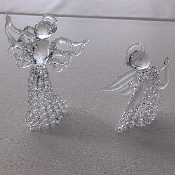 4 GLASS ANGELS: MATCHING PAIR AND 2 OTHERS - Picture 7 of 14